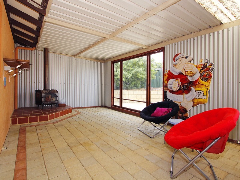 6 Cove Court, Beldon WA 6027