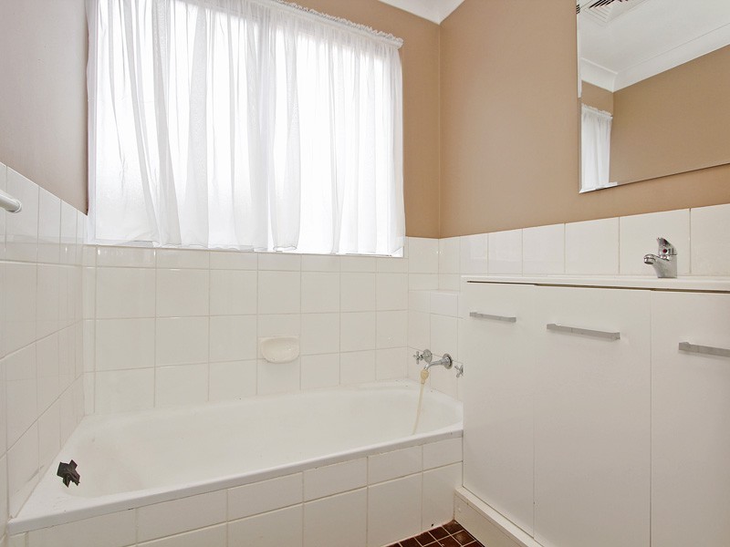 6 Cove Court, Beldon WA 6027