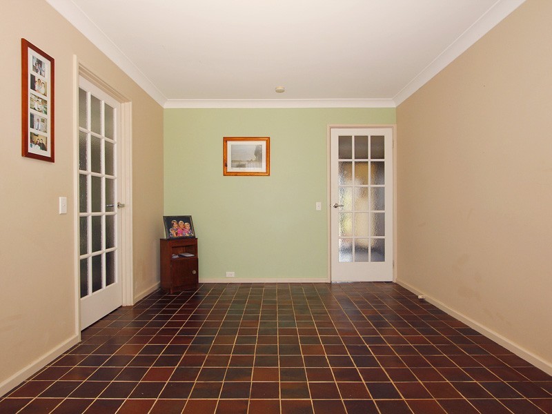 6 Cove Court, Beldon WA 6027