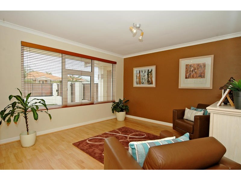 22 Midland Elbow, Mindarie WA 6030