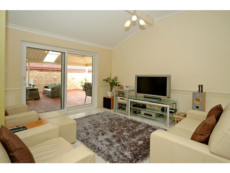 22 Midland Elbow, Mindarie WA 6030