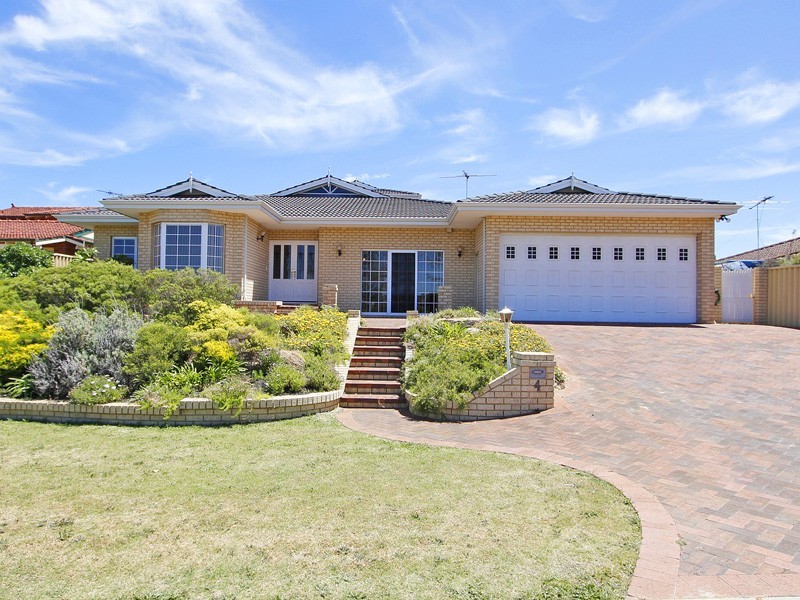 4 Bluewater Rise, Mullaloo WA 6027