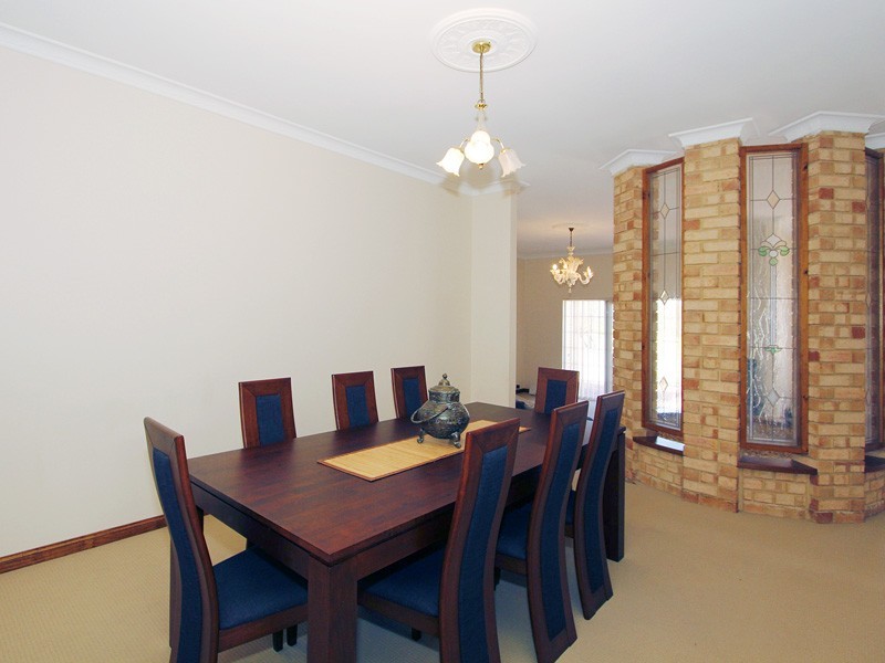 4 Bluewater Rise, Mullaloo WA 6027