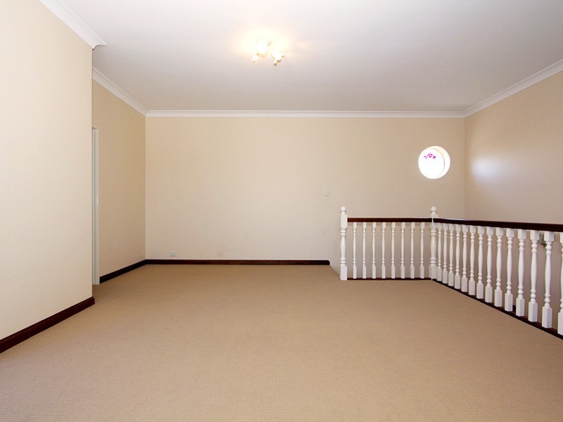 4 Bluewater Rise, Mullaloo WA 6027