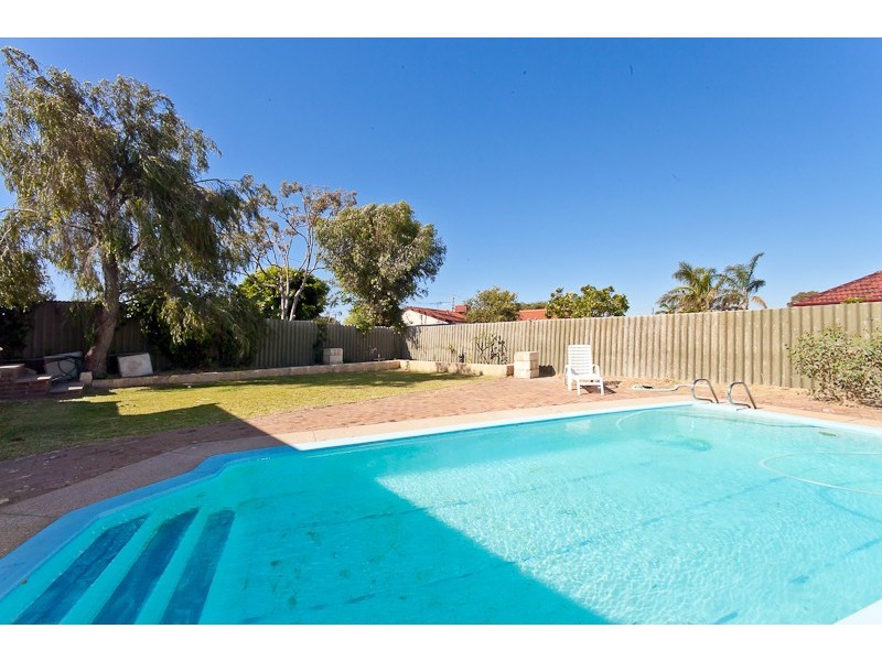 152 Eddystone Avenue, Craigie WA 6025