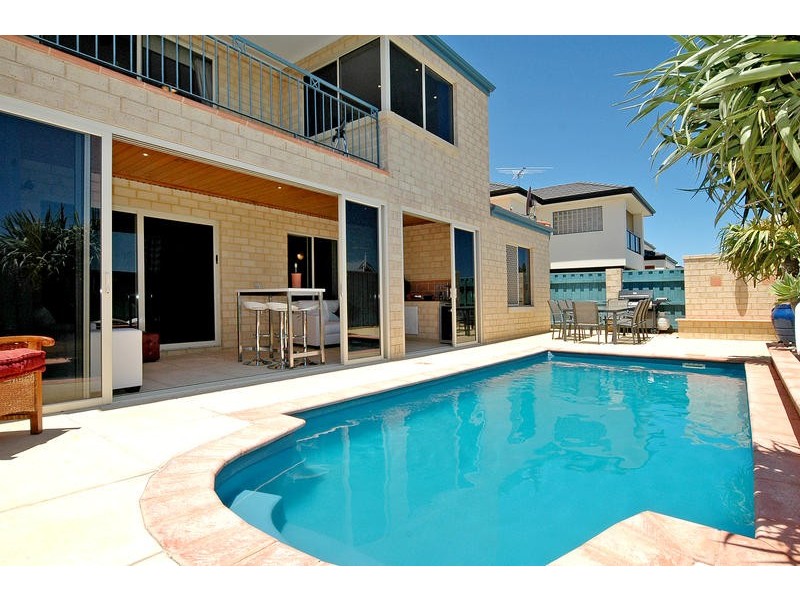 11 Sumba Turn, Mindarie WA 6030