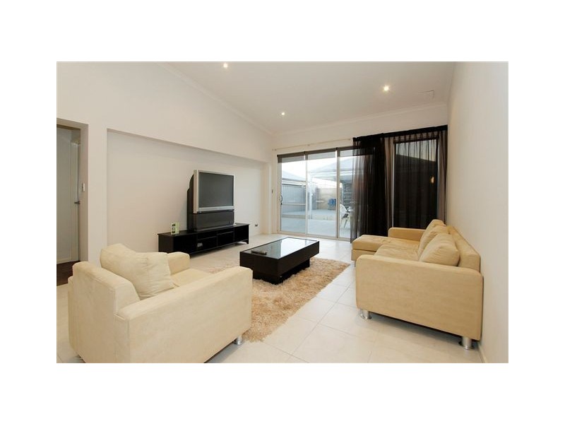 7 Wadhurst Road, Butler WA 6036