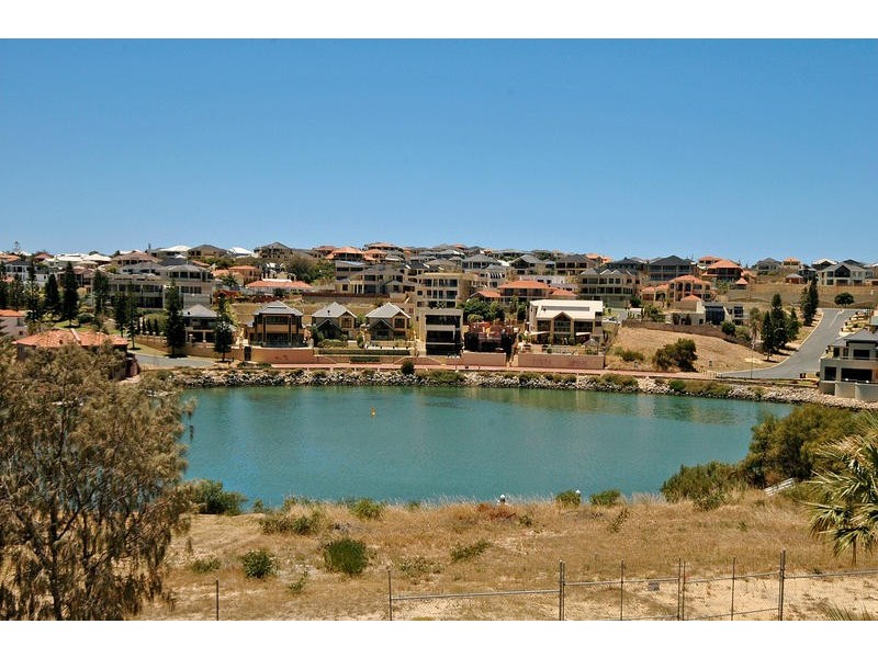 28A Clarecastle Retreat, Mindarie WA 6030