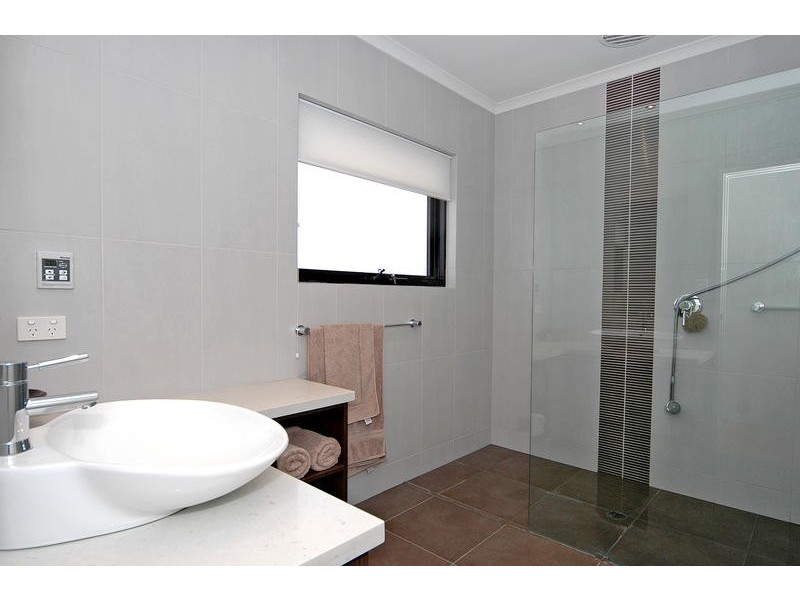 28A Clarecastle Retreat, Mindarie WA 6030