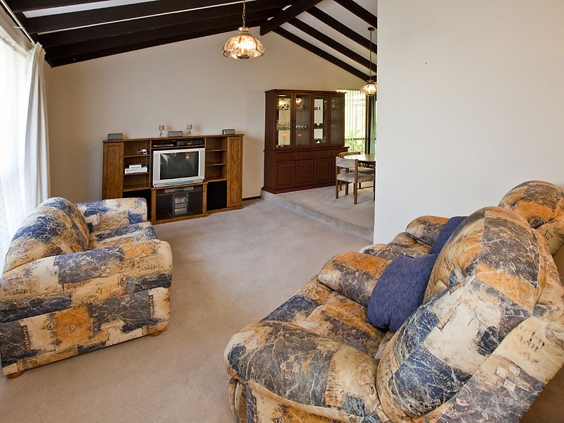 7 Coran Place, Camillo WA 6111