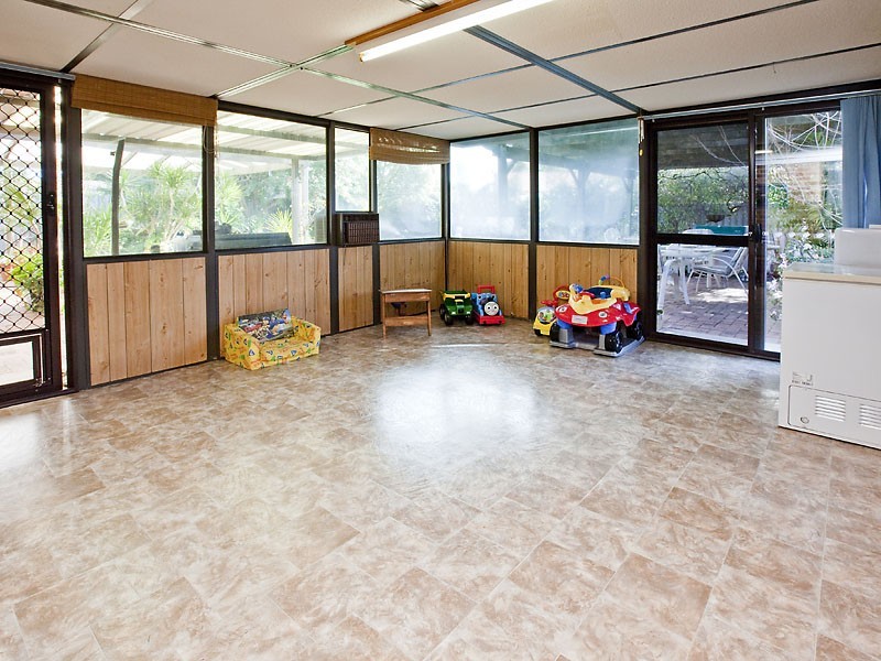 7 Coran Place, Camillo WA 6111