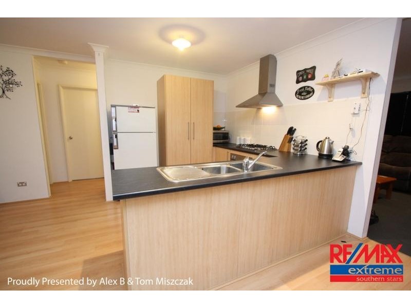 17 Ayer Road, Queens Park WA 6107