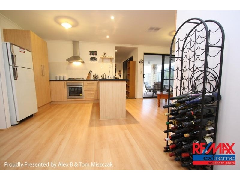 17 Ayer Road, Queens Park WA 6107