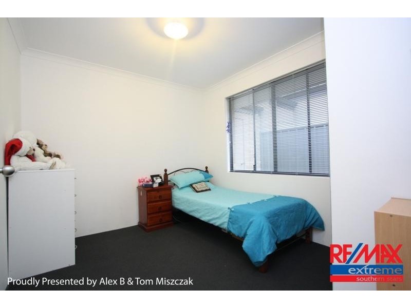 17 Ayer Road, Queens Park WA 6107