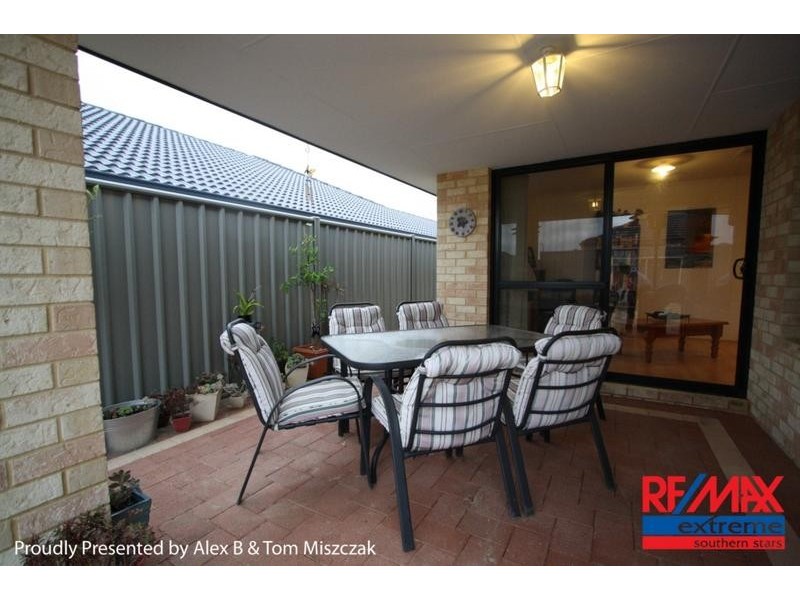 17 Ayer Road, Queens Park WA 6107