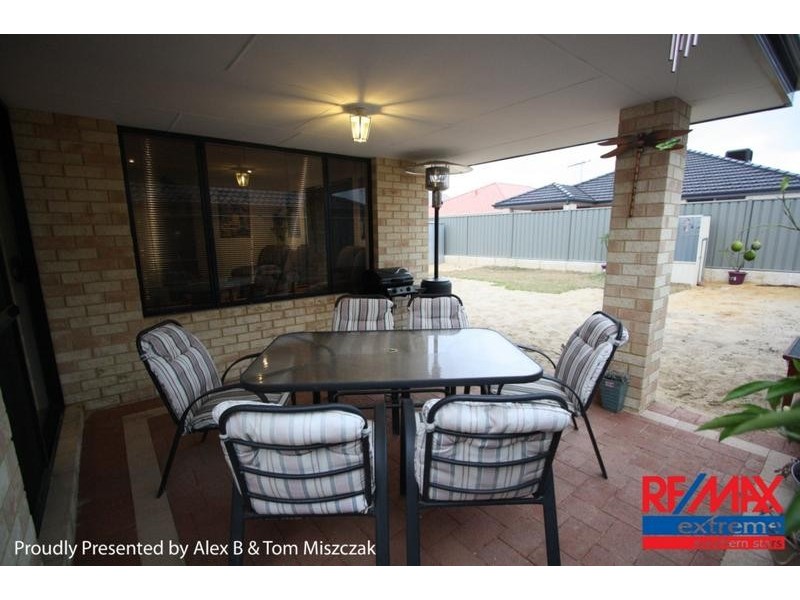 17 Ayer Road, Queens Park WA 6107