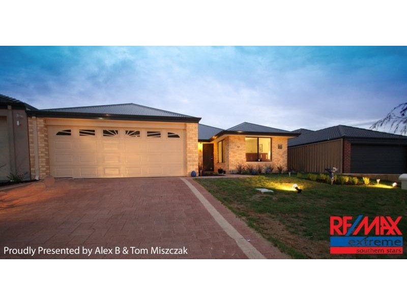 17 Ayer Road, Queens Park WA 6107