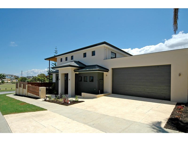 9 Lighthouse Parade, Mindarie WA 6030