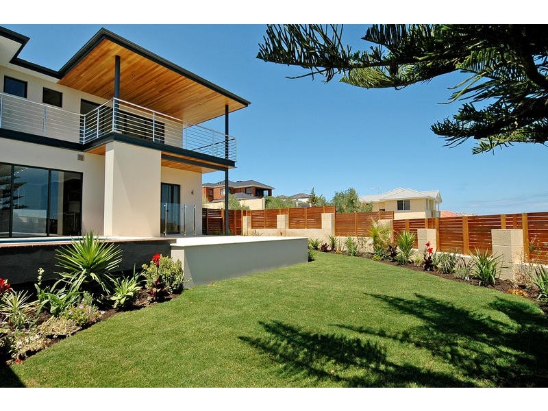 9 Lighthouse Parade, Mindarie WA 6030