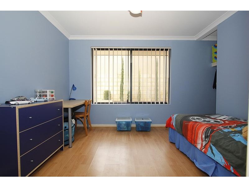 15 Ardglass Gardens, Ridgewood WA 6030