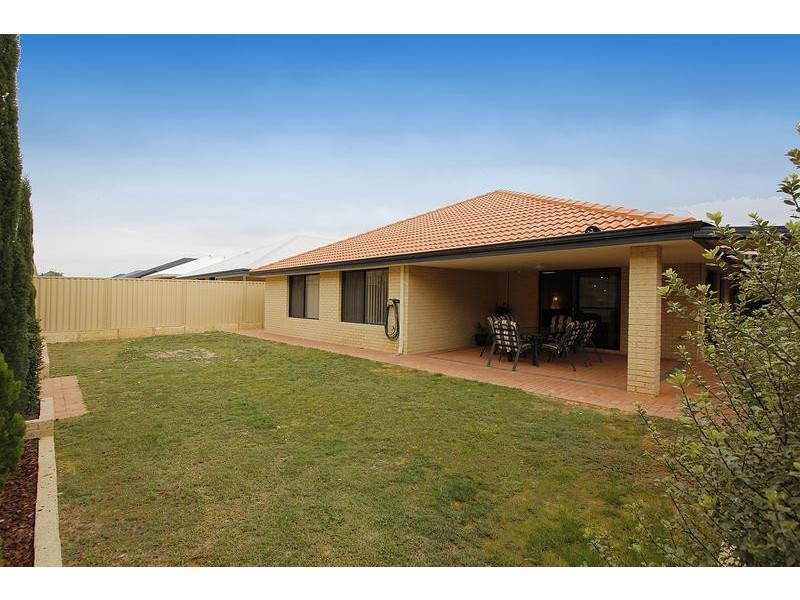15 Ardglass Gardens, Ridgewood WA 6030