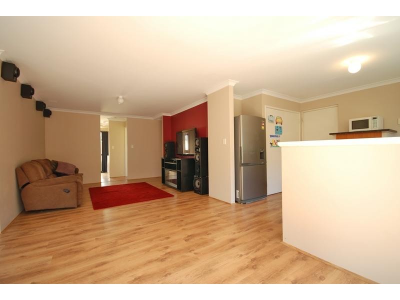 19 Eversden Crescent, Butler WA 6036