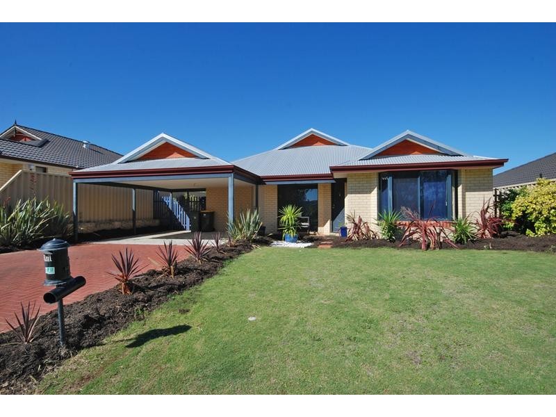 19 Eversden Crescent, Butler WA 6036