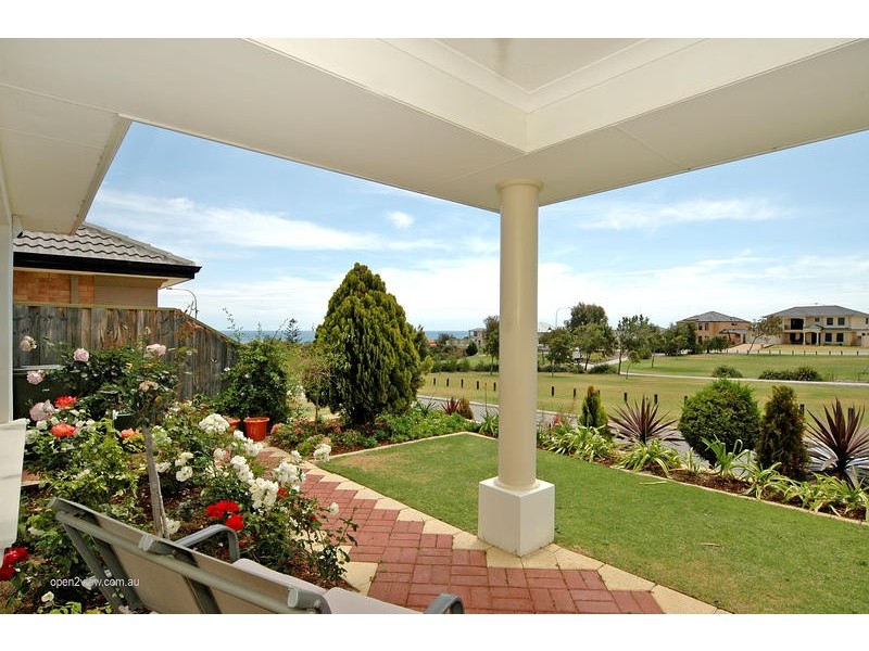 17 Lighthouse Parade, Mindarie WA 6030
