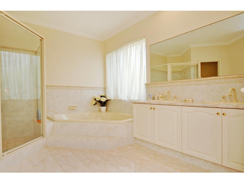 17 Lighthouse Parade, Mindarie WA 6030