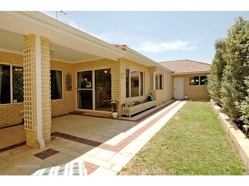 17 Lighthouse Parade, Mindarie WA 6030