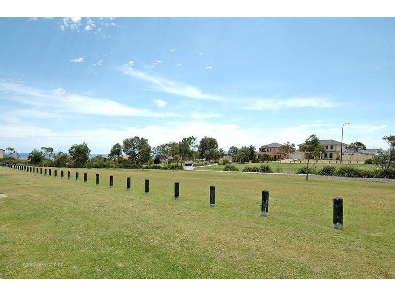 17 Lighthouse Parade, Mindarie WA 6030