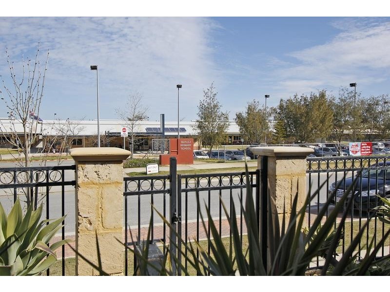 31 Tollesbury Avenue, Butler WA 6036