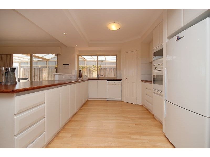 21 Lena Pass, Mindarie WA 6030