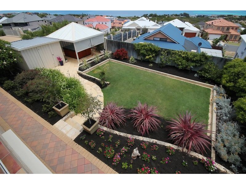 21 Lena Pass, Mindarie WA 6030