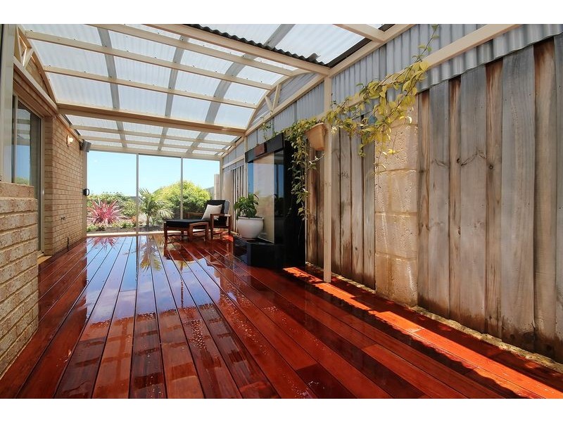 21 Lena Pass, Mindarie WA 6030