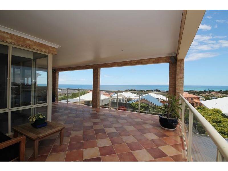 21 Lena Pass, Mindarie WA 6030