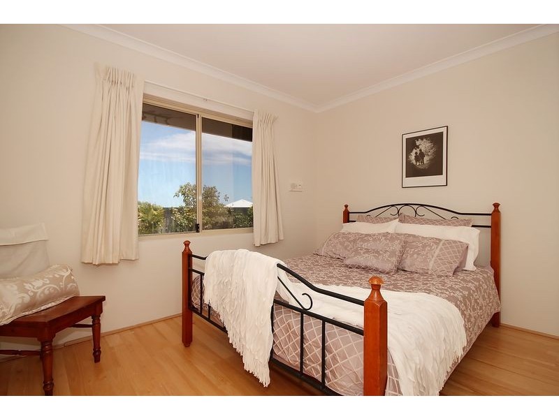 21 Lena Pass, Mindarie WA 6030