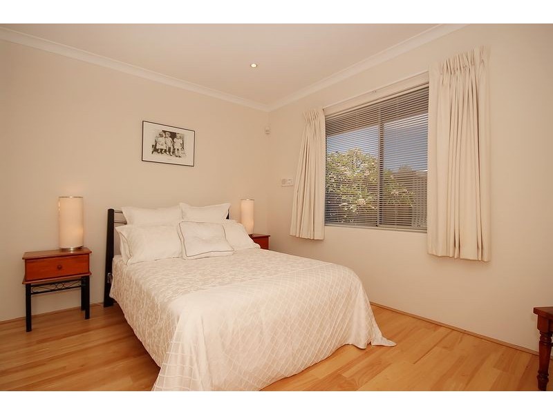 21 Lena Pass, Mindarie WA 6030