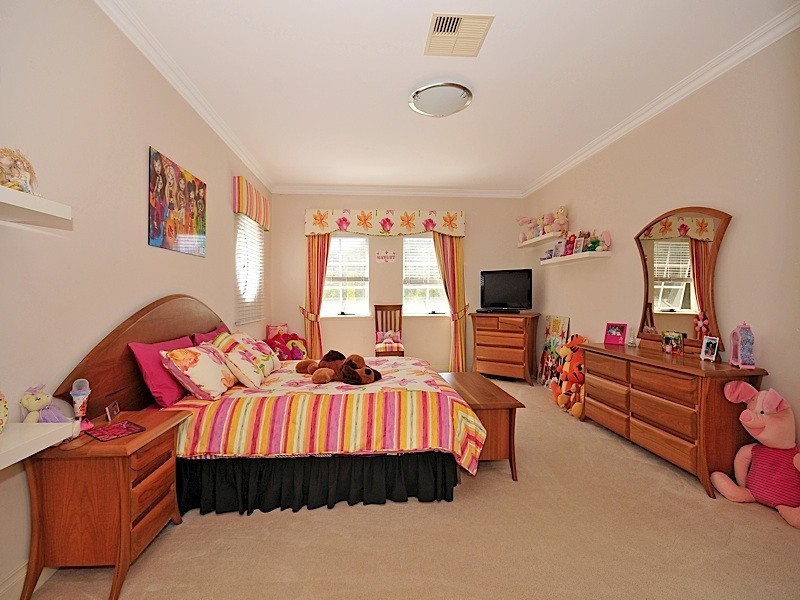 17 Pine Valley Pass, Connolly WA 6027