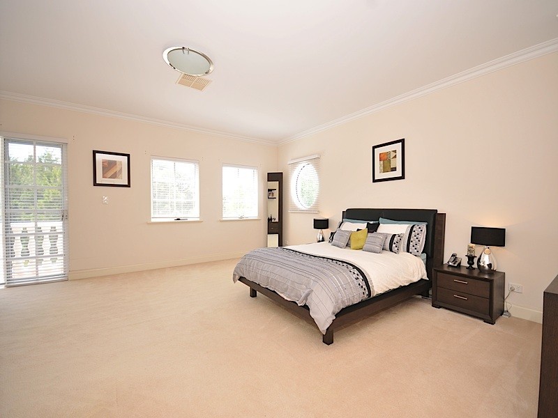 17 Pine Valley Pass, Connolly WA 6027