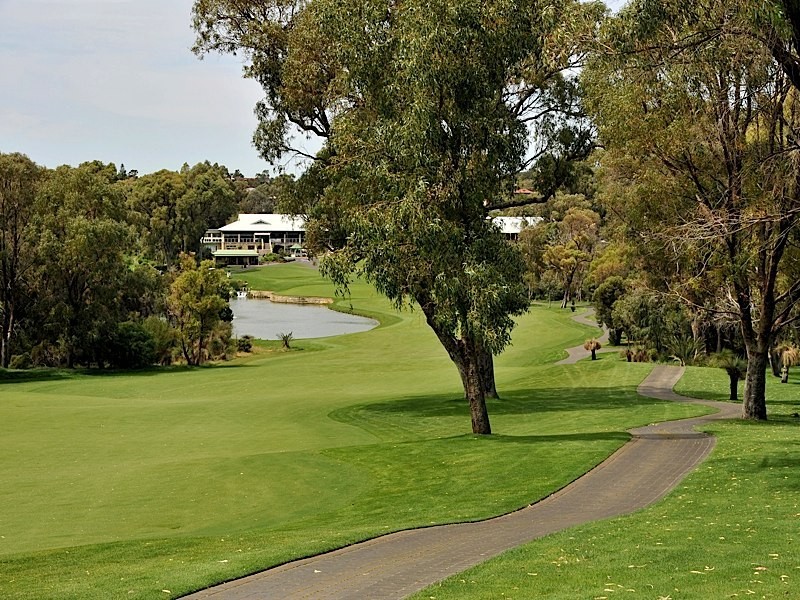 17 Pine Valley Pass, Connolly WA 6027