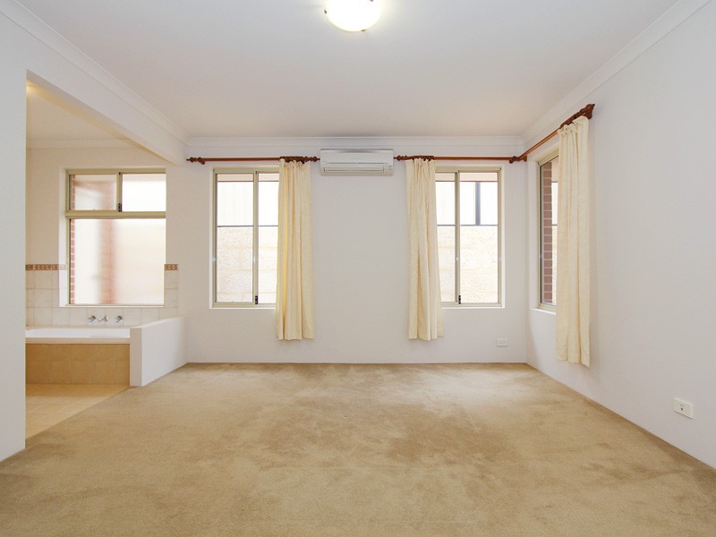 5 Maroubra Way, Clarkson WA 6030