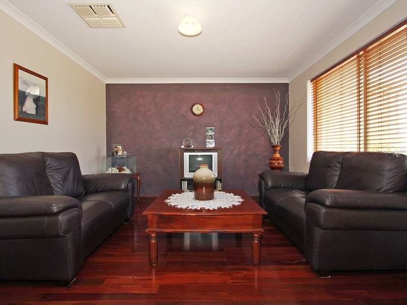 15 Wiltshire Entrance, Butler WA 6036