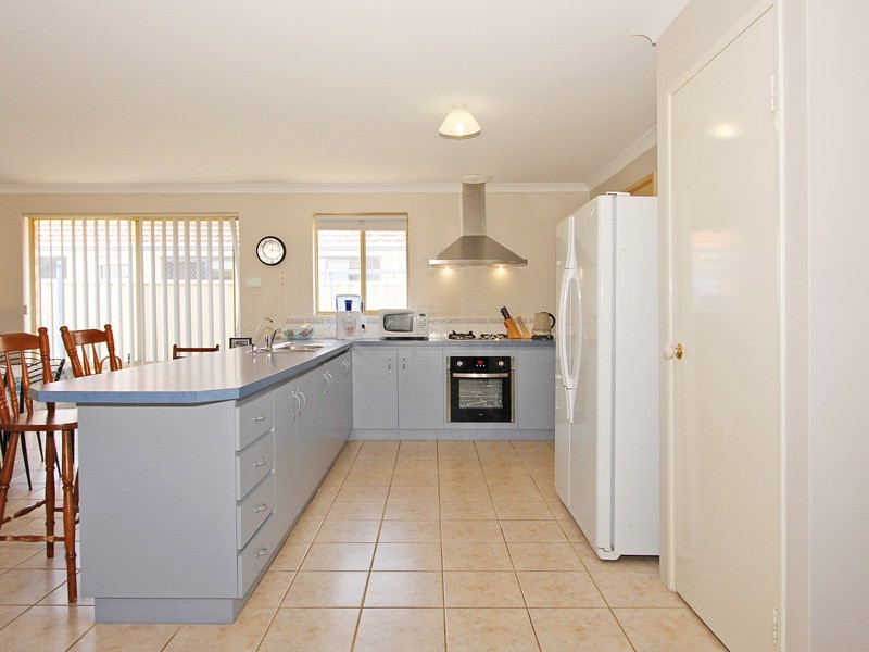 15 Wiltshire Entrance, Butler WA 6036