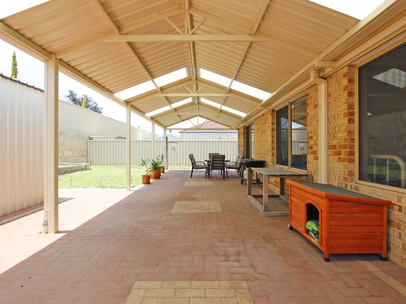 15 Wiltshire Entrance, Butler WA 6036