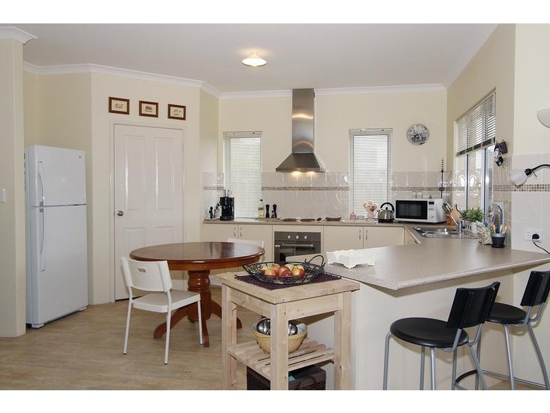 1 Granite Place, Yanchep WA 6035