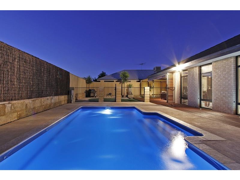 18 Chilworth Road, Butler WA 6036