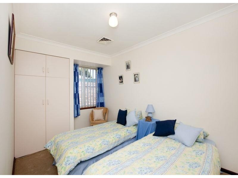 10 Twinkenham Drive, Kingsley WA 6026