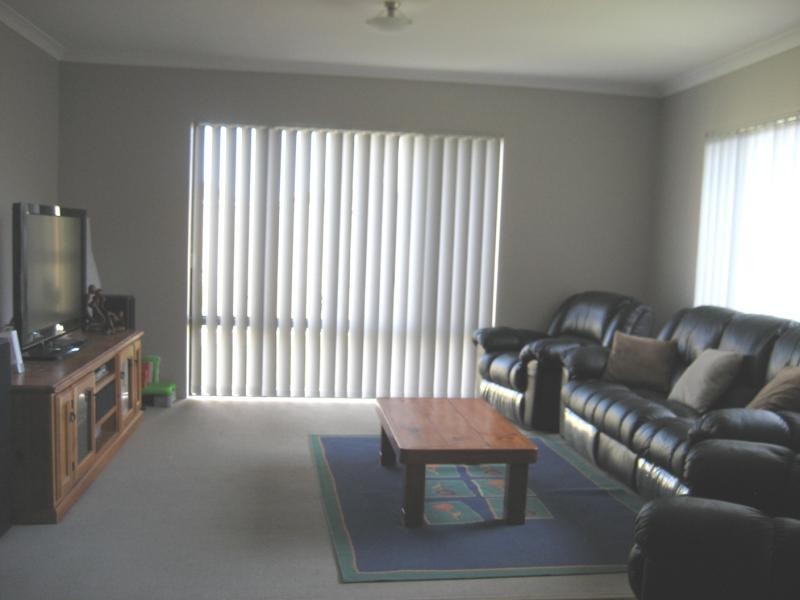 21 Frensham Street, Butler WA 6036