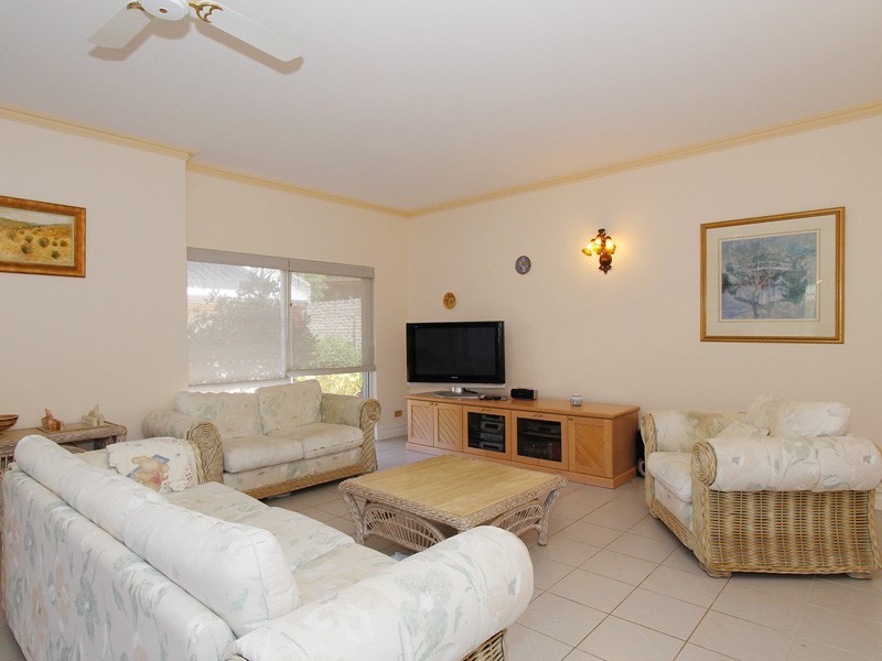 19 Kirribilli Court, Kallaroo WA 6025